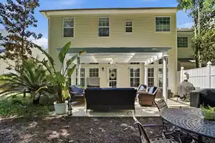 2451 Draymohr Ct, Mount Pleasant, SC 29466 - Photo 8