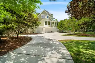 3368 Cottonfield Dr, Mount Pleasant, SC 29466 - Photo 6