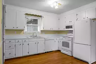 1046 Birchdale Dr, Charleston, SC 29412 - Photo 12