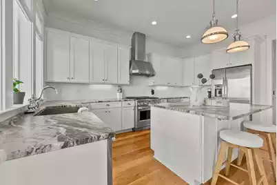 507 Ashley Avenue W, Folly Beach, SC 29439 - Photo 16