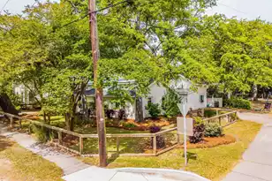 762 McCants Dr, Mount Pleasant, SC 29464 - Photo 2