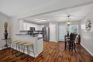 5109 Morrow Ln, Summerville, SC 29485 - Photo 6