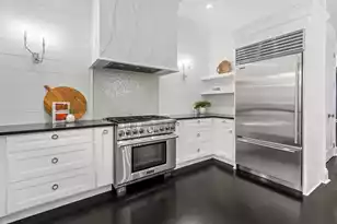 250 Island Park Dr, Charleston, SC 29492 - Photo 10