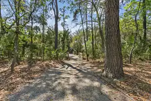 1506 Lakeshore Dr N, Mount Pleasant, SC 29466 - Photo 60