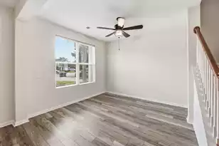 3559 Franklin Tower Dr, Mount Pleasant, SC 29466 - Photo 4