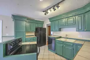 307 McDougal Cir, Summerville, SC 29483 - Photo 6