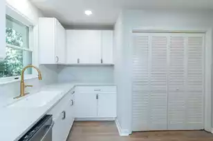 773 Harbor View Rd, Charleston, SC 29412 - Photo 18