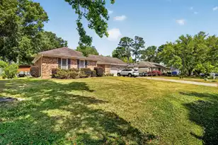 2331 Vanderbilt Dr, Charleston, SC 29414 - Photo 2