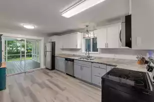108 Lancer Dr, Summerville, SC 29485 - Photo 8