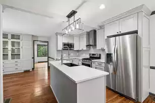 102 Beaufain St, Charleston, SC 29401 - Photo 8