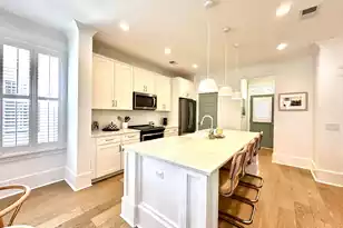 962 Key Colony Ct, Mount Pleasant, SC 29464 - Photo 4