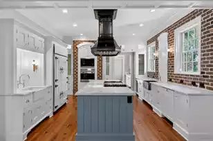 659 Island Park Dr, Daniel Island, SC 29492 - Photo 16