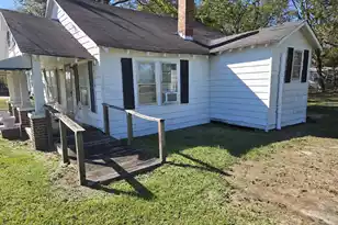 377 Sprinkle Ave, Orangeburg, SC 29115 - Photo 2
