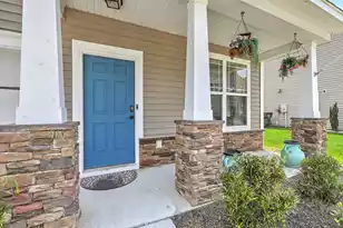256 Oglethorpe Cir, Moncks Corner, SC 29461 - Photo 4
