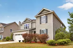 154 Red Leaf Blvd, Moncks Corner, SC 29461 - Photo 4