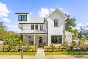 641 Palmetto St, Mount Pleasant, SC 29464 - Photo 1