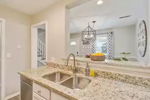 708 Davenport Dr, Mount Pleasant, SC 29464 - Photo 8