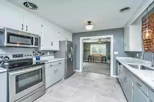 5112 Victoria Ave, North Charleston, SC 29405 - Photo 10