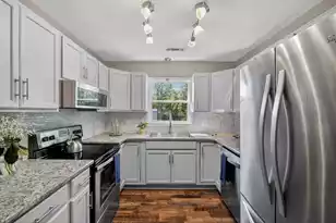 353 Courtney Round, Summerville, SC 29486 - Photo 18