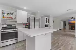 717 Huskie Ln, Saint Stephen, SC 29479 - Photo 16