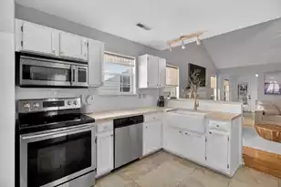470 Cessna Ave, Charleston, SC 29401 - Photo 8