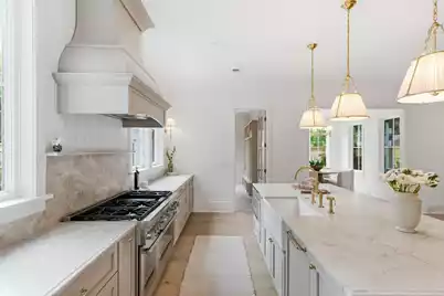 677 Ferry Street, Mount Pleasant, SC 29464 - Photo 12