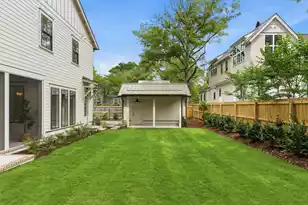 677 Ferry St, Mount Pleasant, SC 29464 - Photo 52