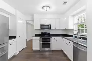 2143 Pinehurst Ave, Charleston, SC 29414 - Photo 2