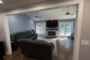 330 Camelot Dr, Goose Creek, SC 29445 - Photo 2