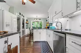 750 Leafwood Rd, Charleston, SC 29412 - Photo 12