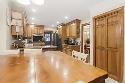 1011 Harbortowne Road, Charleston, SC 29412 - Photo 14