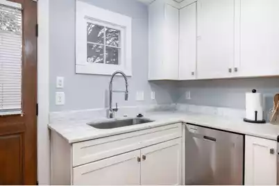 381 Sumter Street, Charleston, SC 29403 - Photo 12