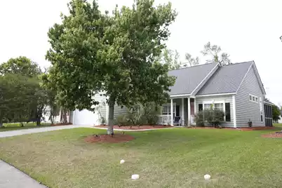 1365 Ashley Garden Boulevard, Charleston, SC 29414 - Photo 2