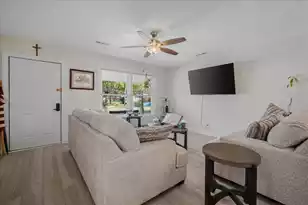 109 Robin Ct, Summerville, SC 29485 - Photo 2