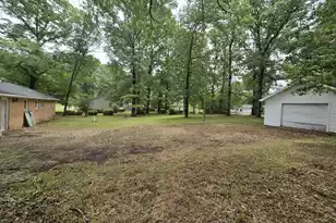 247 Park Dr, Lugoff, SC 29078 - Photo 2