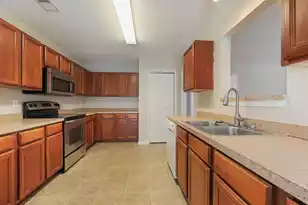 405 Green Park Ln, Goose Creek, SC 29445 - Photo 8