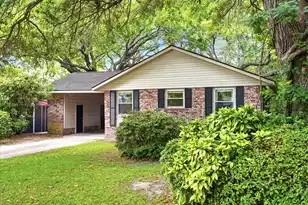 1620 Westway Dr, Charleston, SC 29412 - Photo 2