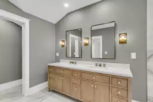 258 Coming St, Charleston, SC 29403 - Photo 54
