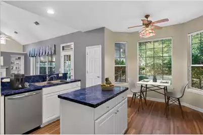 2149 Country Manor Drive, Mount Pleasant, SC 29466 - Photo 16