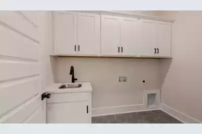 295 Coleman Boulevard W, Mount Pleasant, SC 29464 - Photo 22
