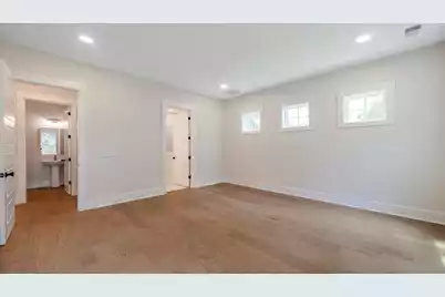 295 Coleman Boulevard W, Mount Pleasant, SC 29464 - Photo 16