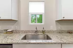 8010 Reagan Wy, North Charleston, SC 29418 - Photo 10