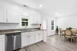 5055 Thornton Dr, Summerville, SC 29485 - Photo 10