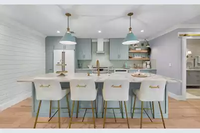 1481 Center Street Extension #204, Mount Pleasant, SC 29464 - Photo 4