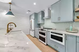 1481 Center Street Extension, Mount Pleasant, SC 29464 - Photo 8