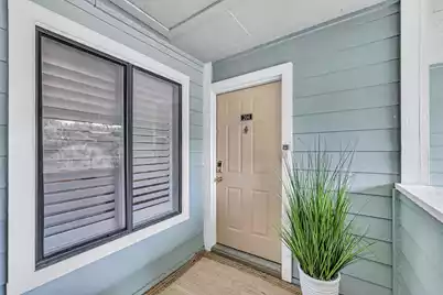 1481 Center Street Extension #204, Mount Pleasant, SC 29464 - Photo 2