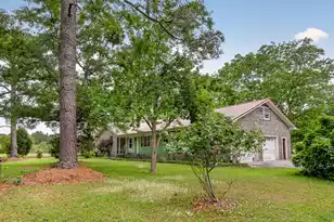 1625 Alexander Circle, Summerville, SC 29486 - Photo 4