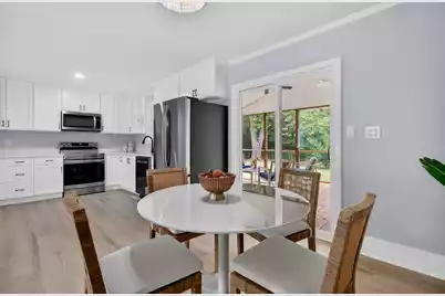 813 Brigantine Drive, Charleston, SC 29412 - Photo 10