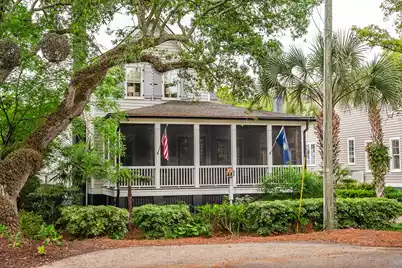 407 Royall Avenue, Mount Pleasant, SC 29464 - Photo 2