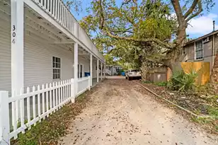 304 1st Ave, Myrtle Beach, SC 29577 - Photo 4